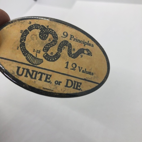 Button Pins - Picture 3 of 6